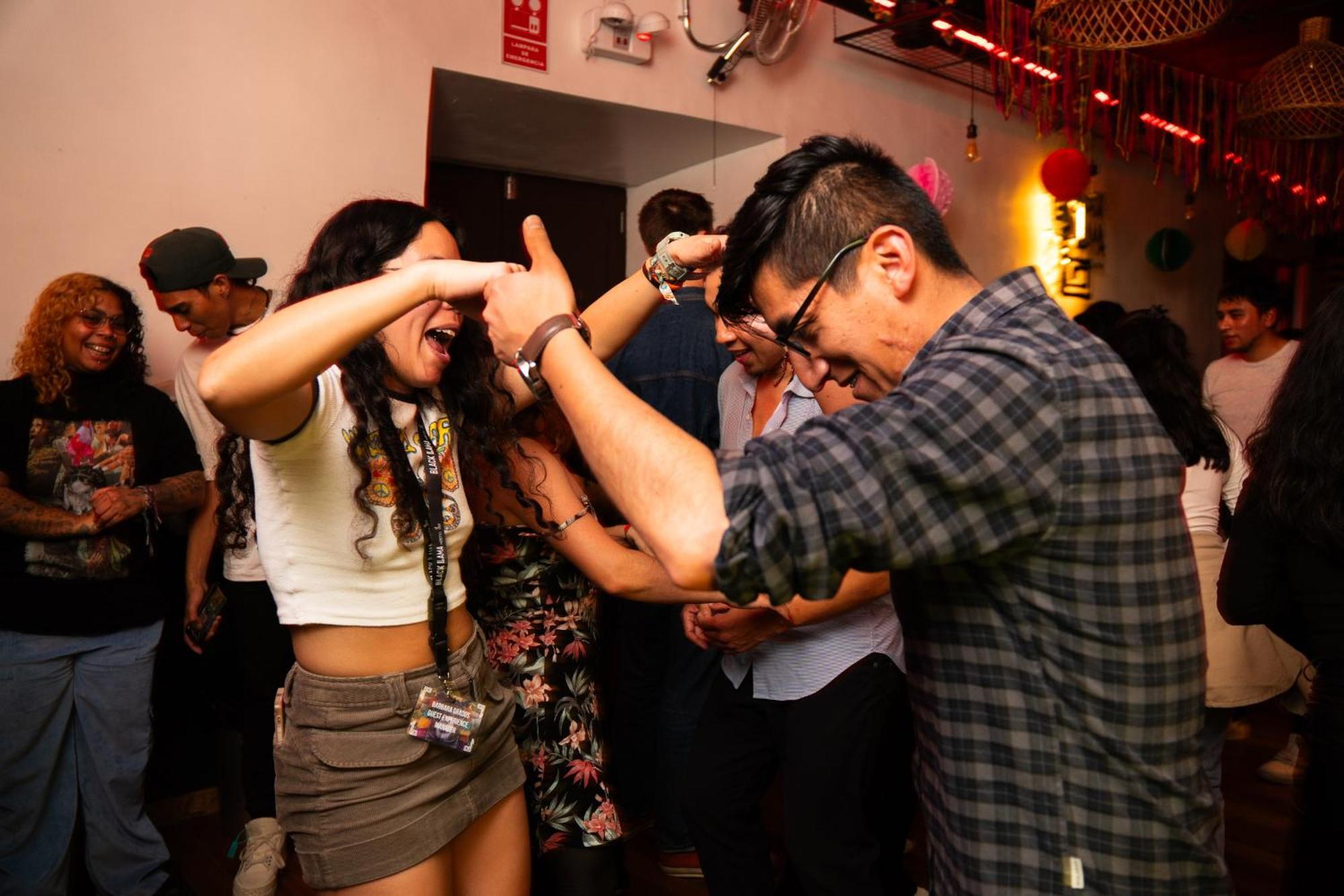 Black Llama Hostel Cusco Ngoại thất bức ảnh