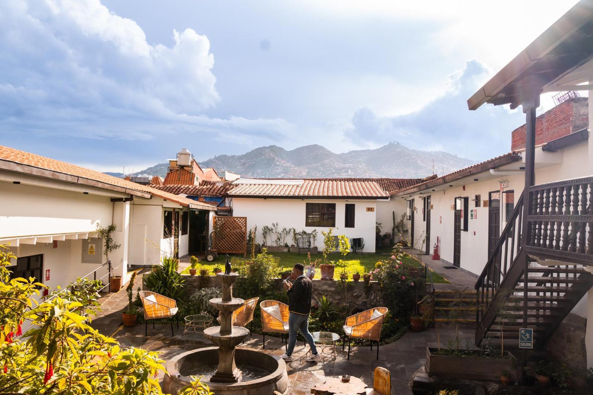 Black Llama Hostel Cusco Ngoại thất bức ảnh