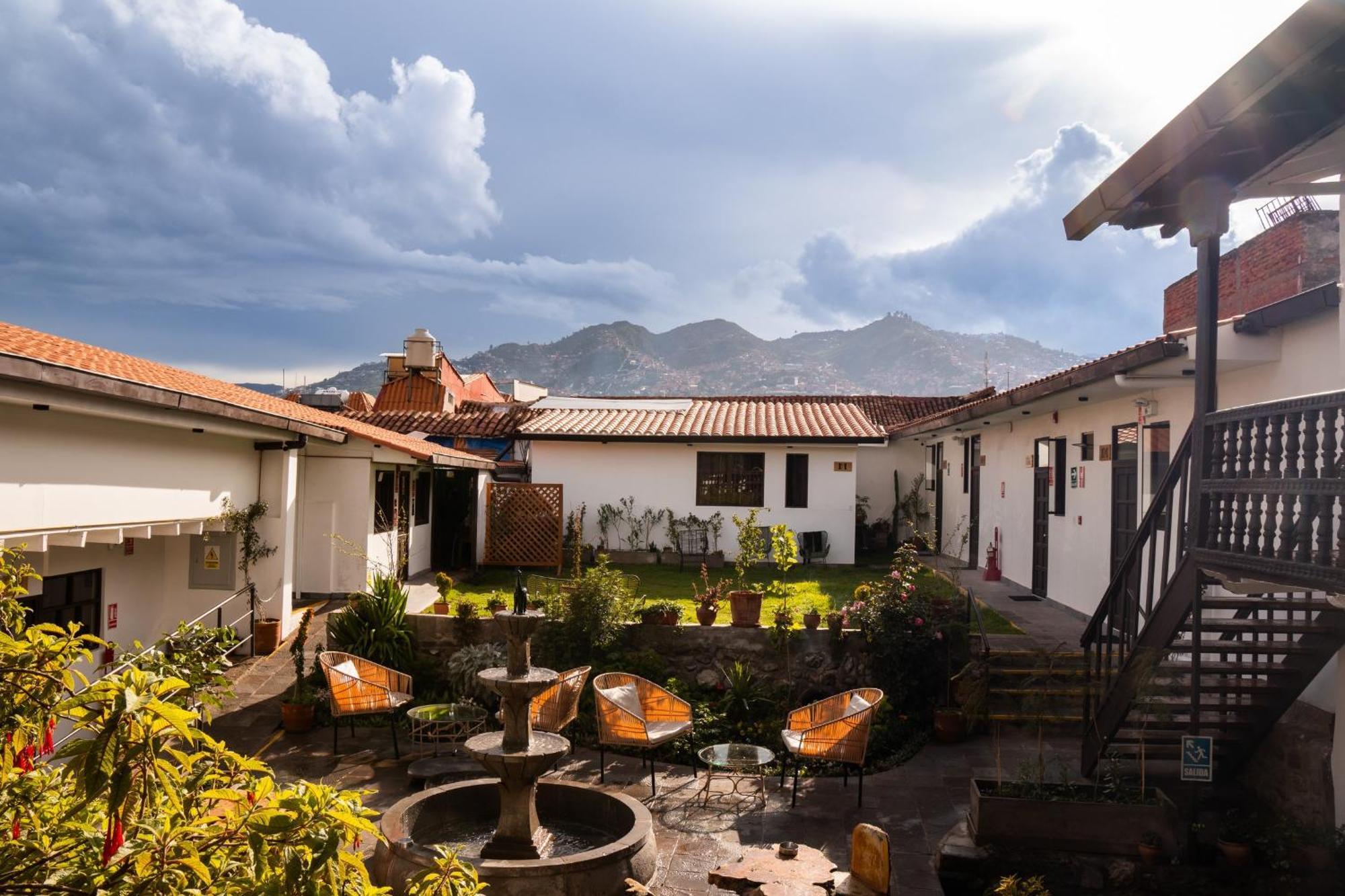 Black Llama Hostel Cusco Ngoại thất bức ảnh