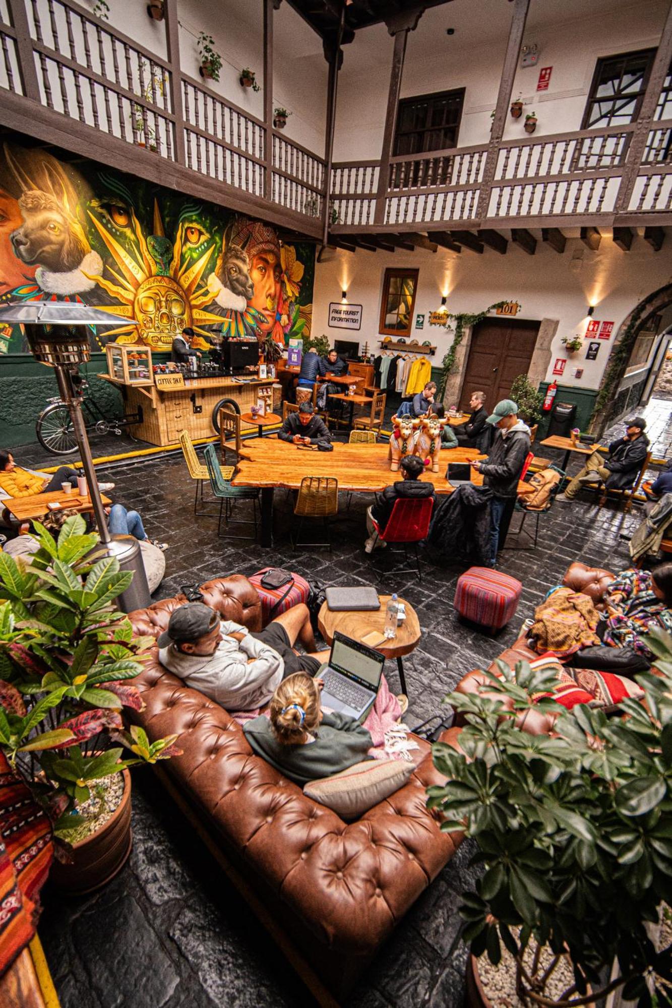 Black Llama Hostel Cusco Ngoại thất bức ảnh